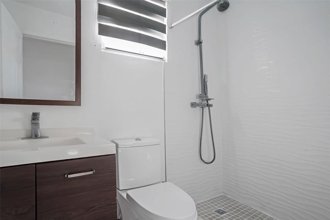 46 Nw 85th Ct - Photo 7 of 8