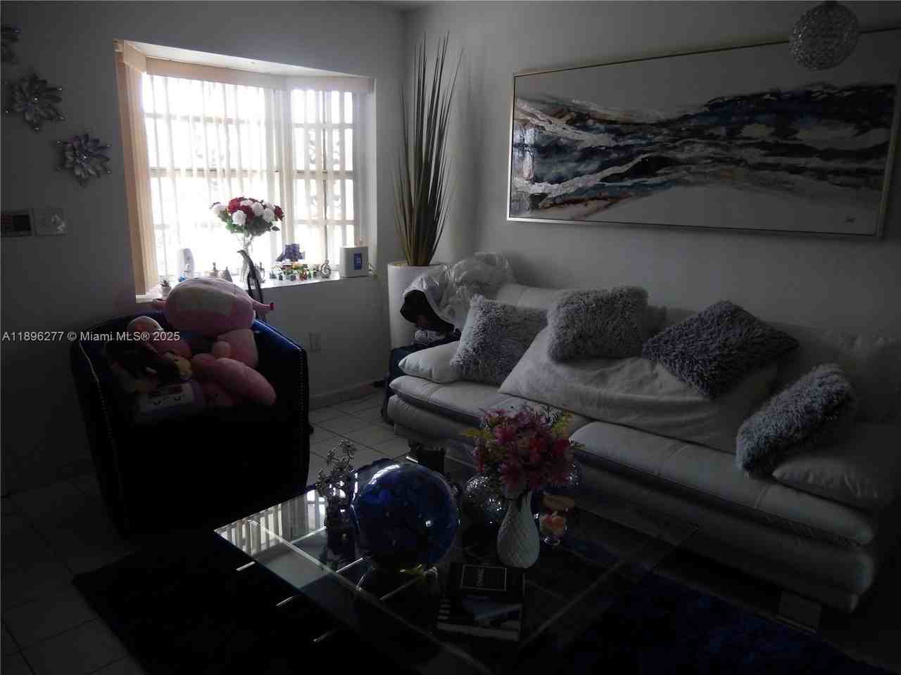 11400 Nw 87th Ct - Photo 2 of 13