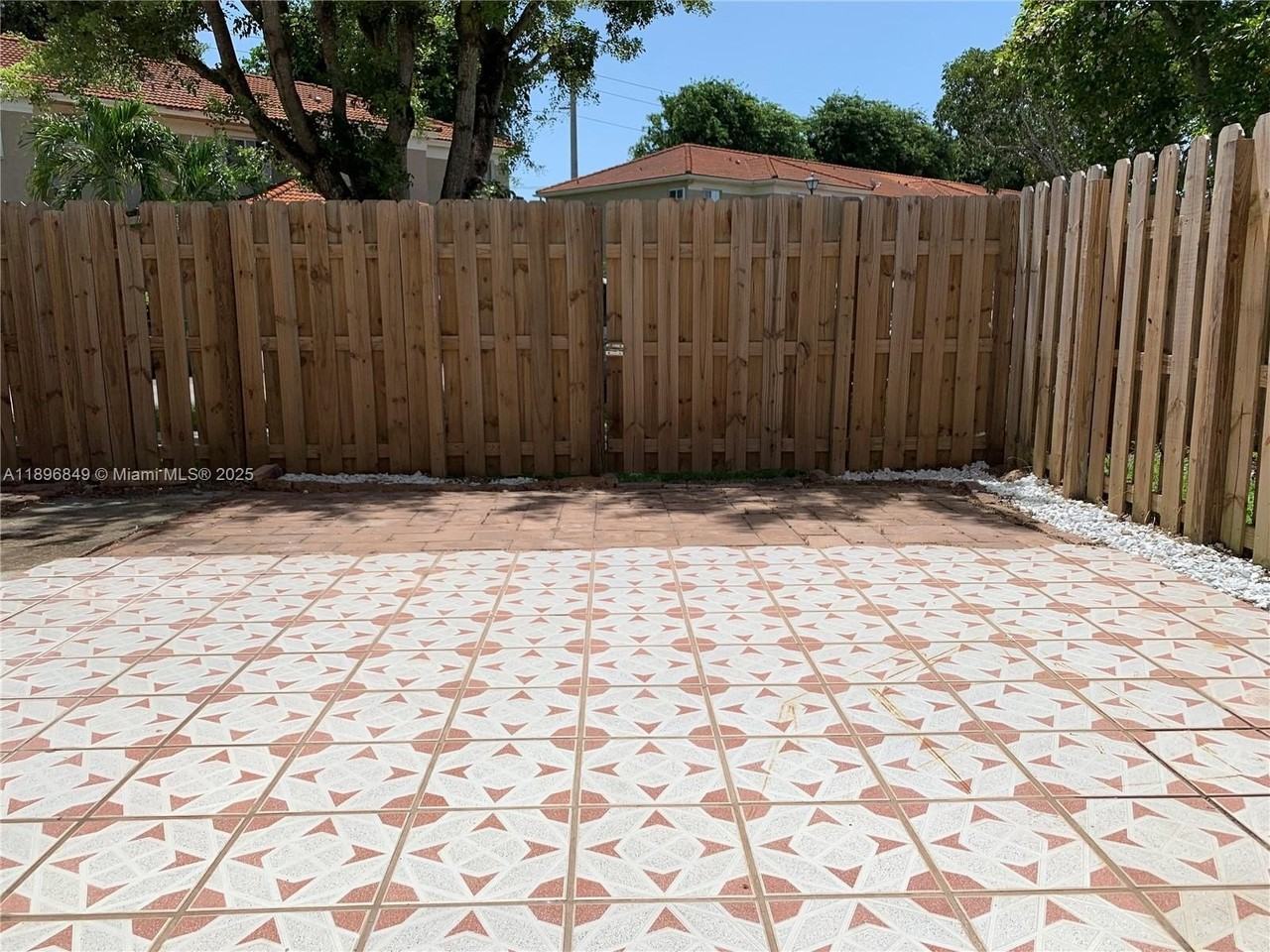 14179 Sw 126th Pl - Photo 5 of 26