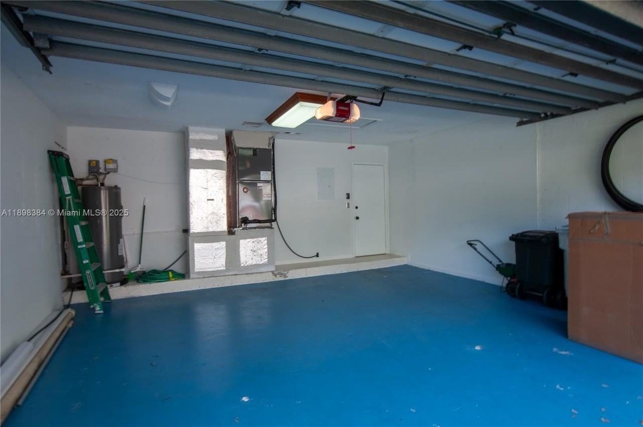 7440 Nw 65th Ln - Photo 4 of 50