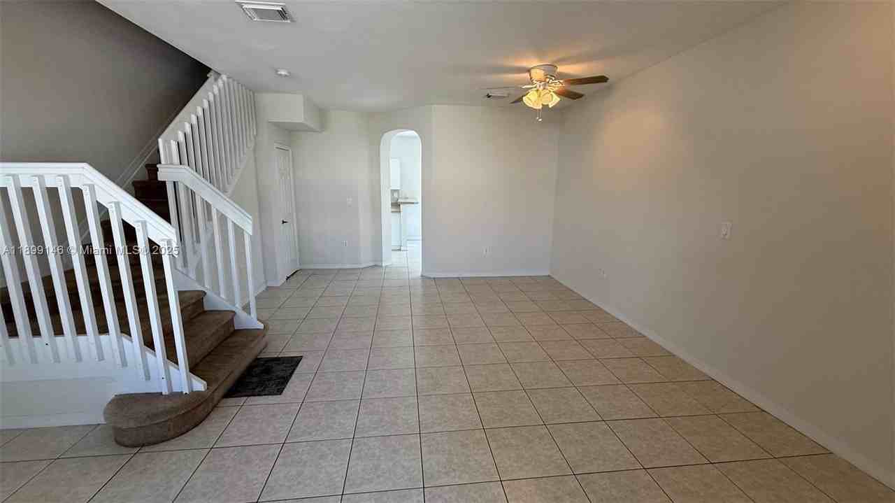 13810 Sw 276th St #13810 - Photo 5 of 38