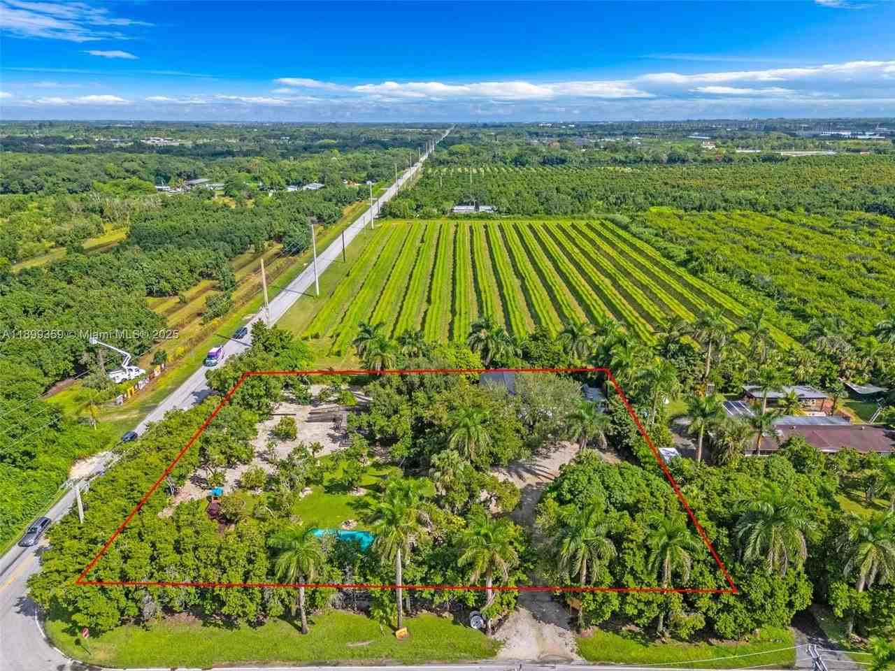 23175 Sw 147th Ave - Photo 3 of 36