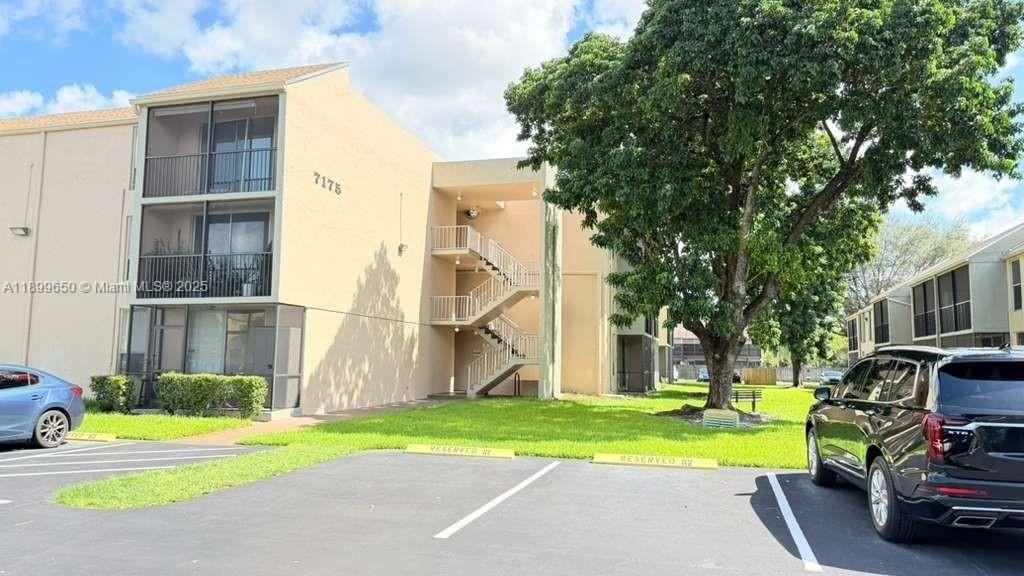 7175 Orange Dr #306H - Photo 2 of 40