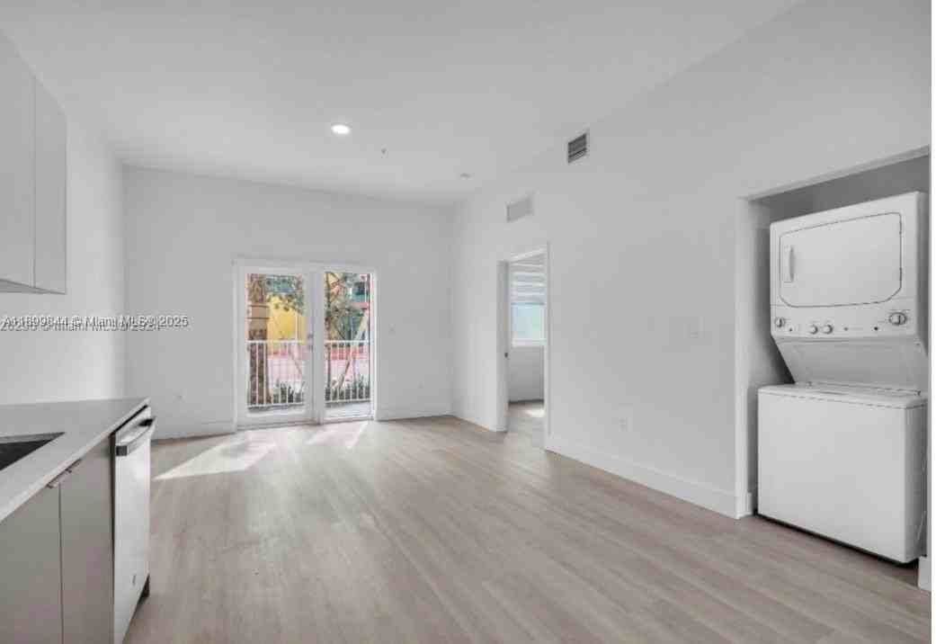 501 N Dixie Hwy #C101 - Photo 7 of 12