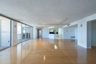 1900 Purdy Ave - Photo 1 of 1
