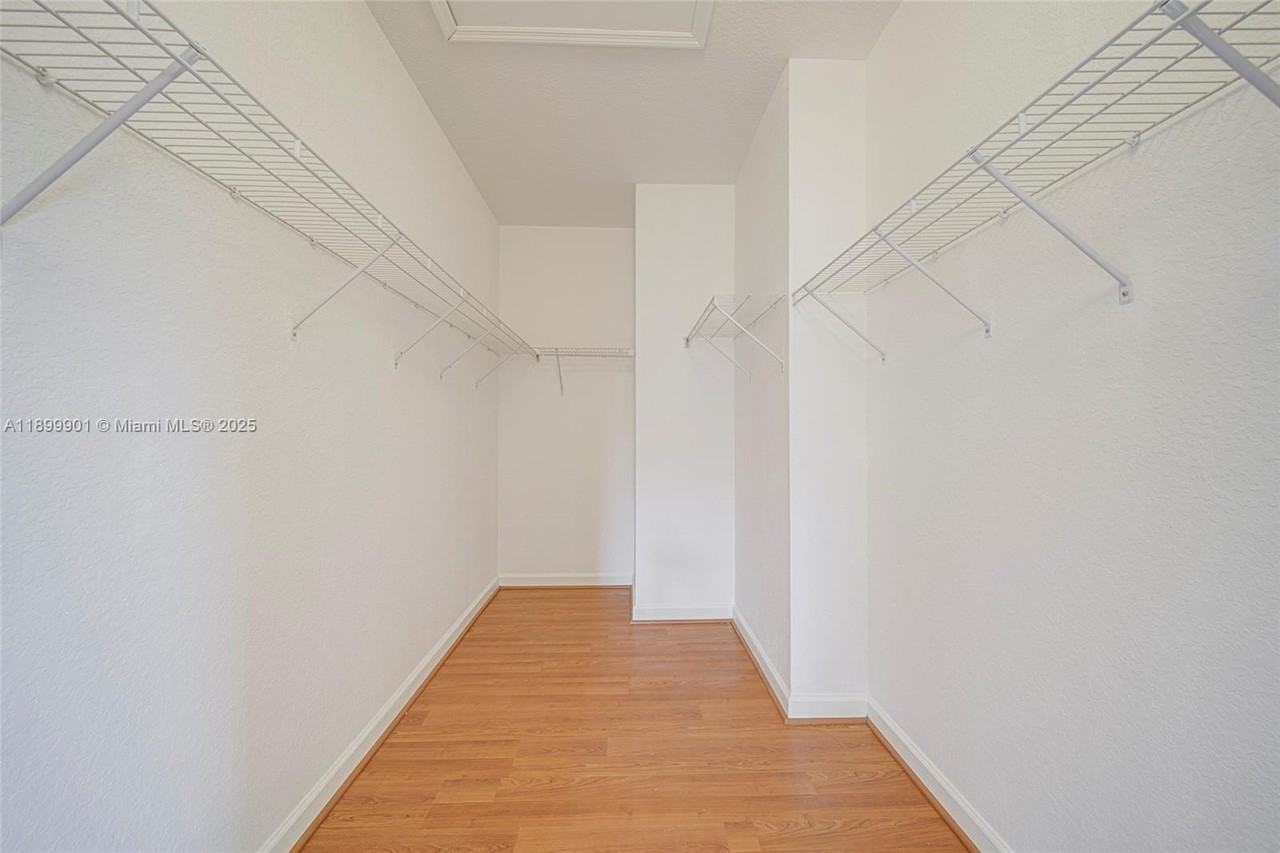 11461 Sw 236th Ln - Photo 3 of 22