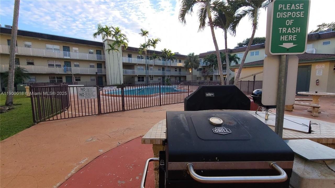 7505 Sw 82nd St #218 - Photo 6 of 21