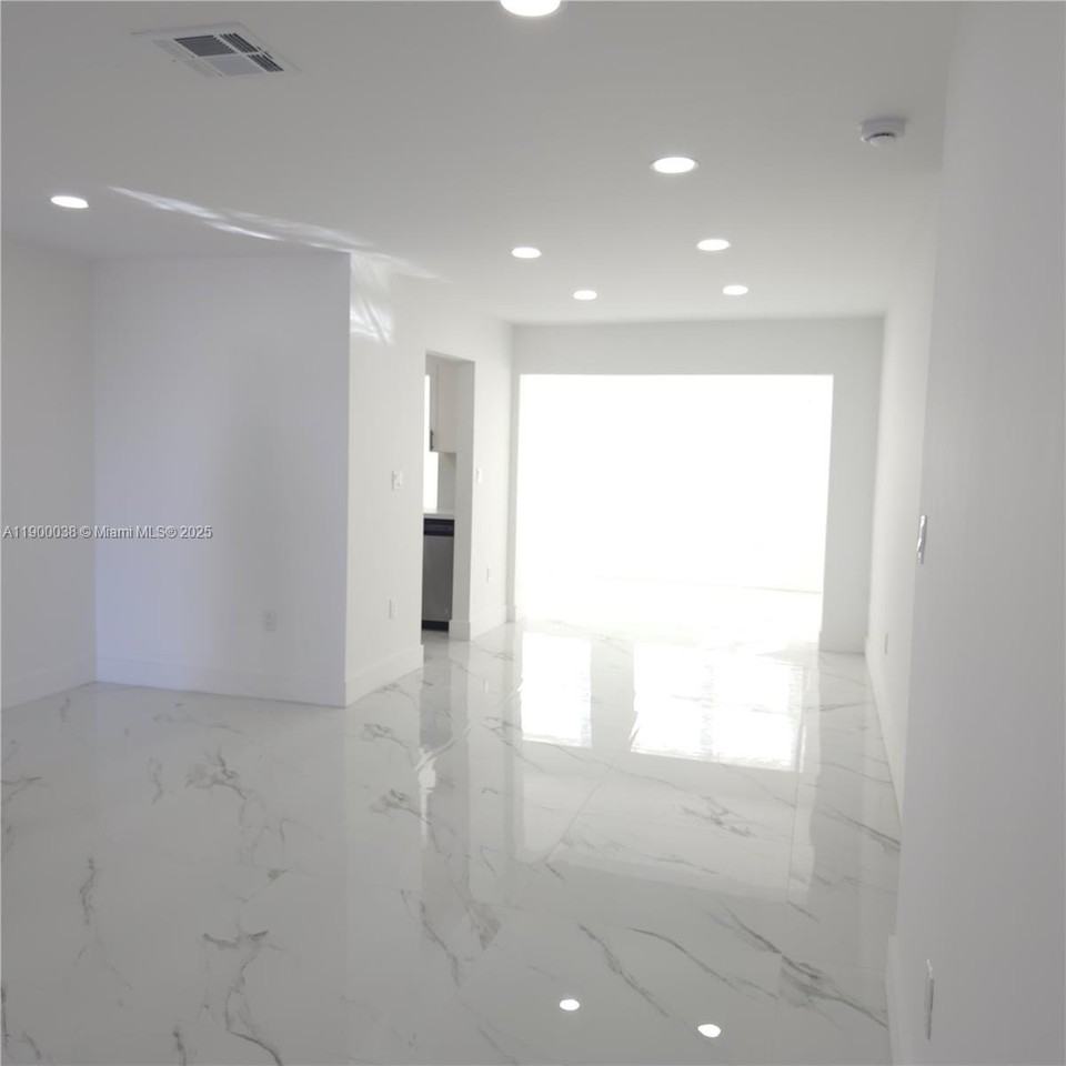 4404 Nw 46th Way #4404 - Photo 4 of 27