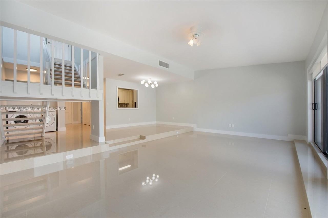 7424 Sw 106th Pl - Photo 2 of 12