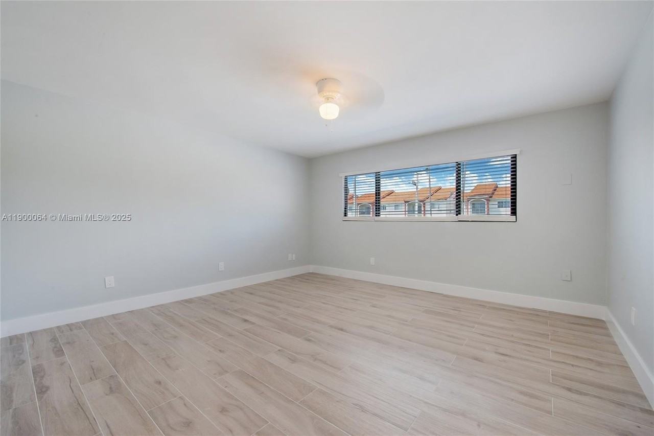 7424 Sw 106th Pl - Photo 4 of 12