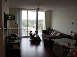 2665 Sw 37th Ave #605 - Photo 5 of 7