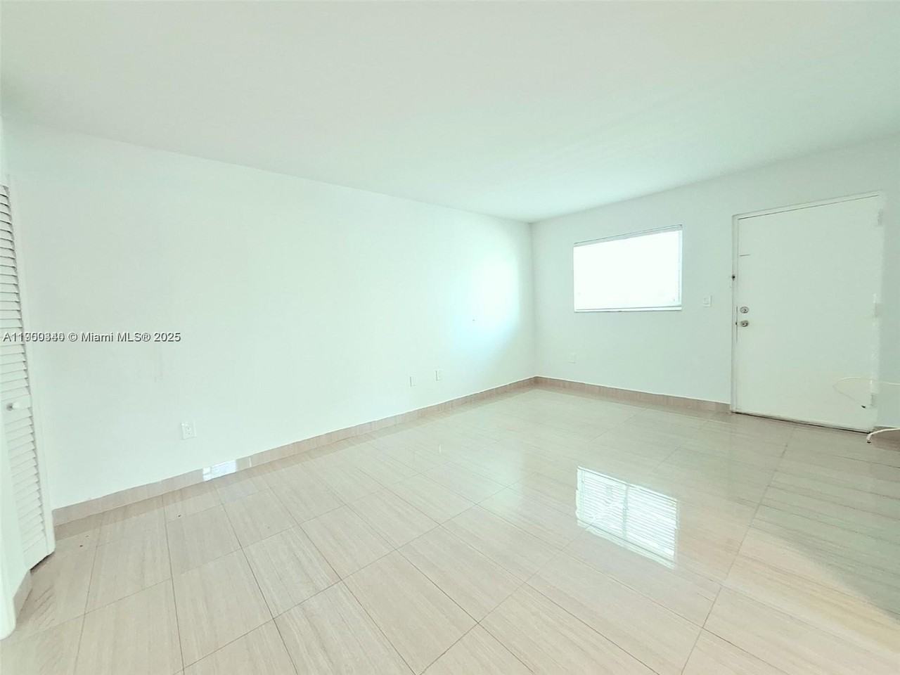 2011 Bay Drive #1 - Photo 7 of 18