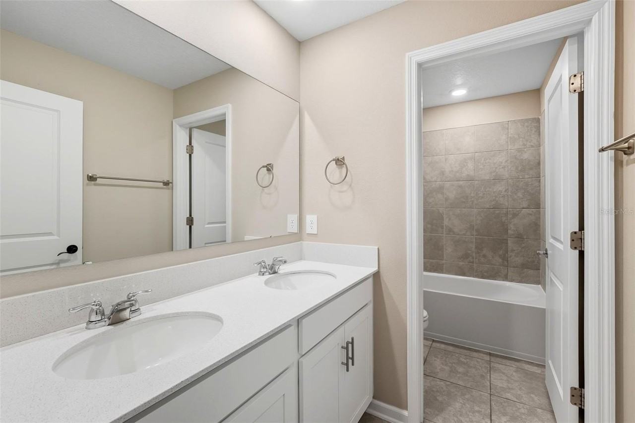 724 Daring Dr - Photo 6 of 48