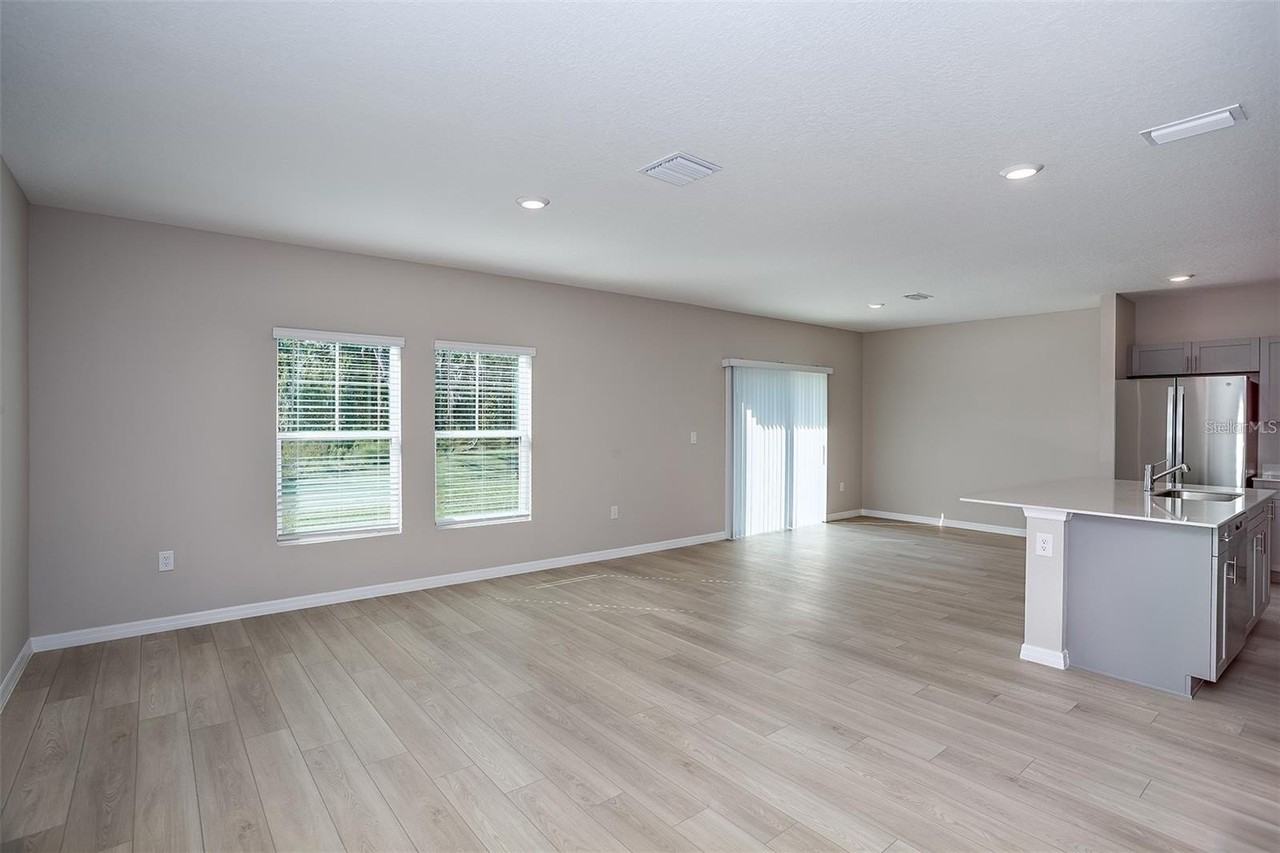 1756 Frogmore Ave - Photo 4 of 8