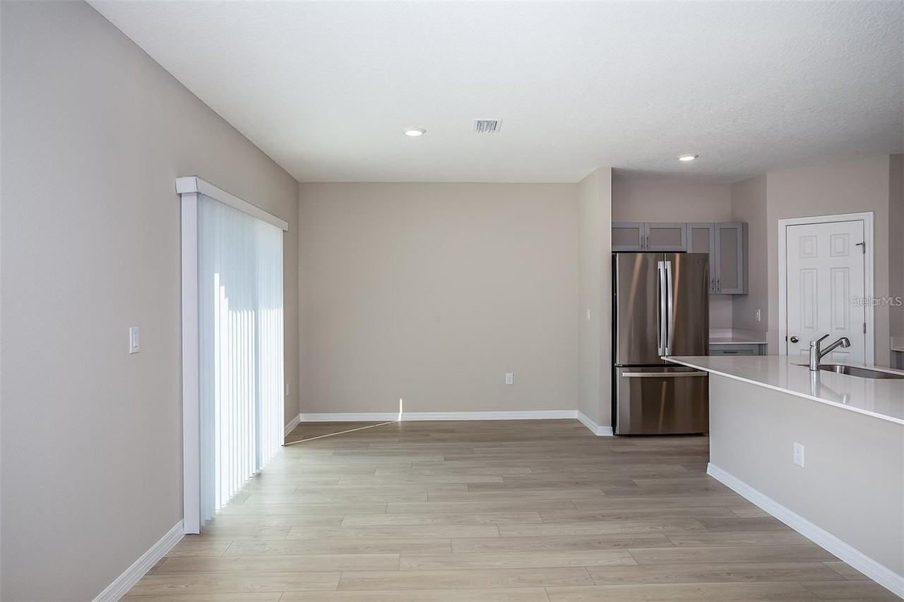 1756 Frogmore Ave - Photo 5 of 8