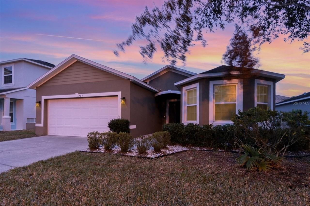 1569 Tamarind Rd - Photo 2 of 27