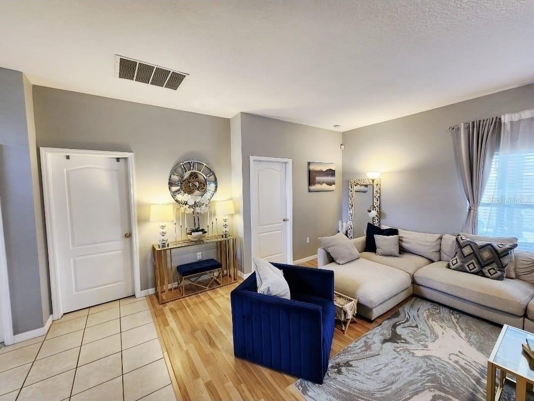 3132 Regal Darner Dr - Photo 4 of 27