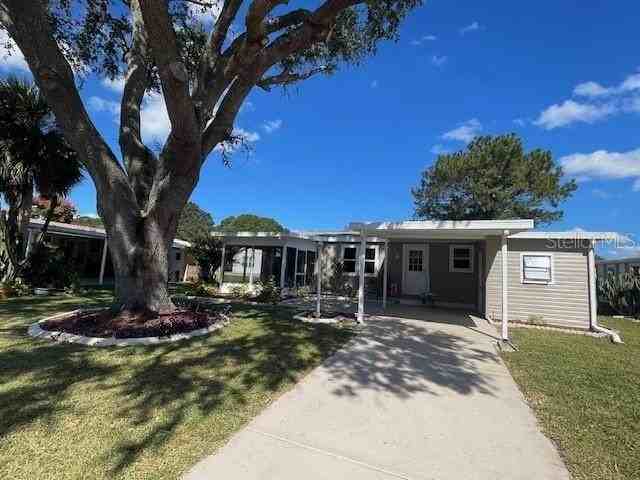 909 Orchid St - Photo 2 of 20