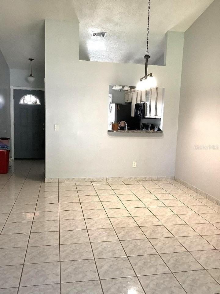 53 Silver Park Cir - Photo 2 of 12