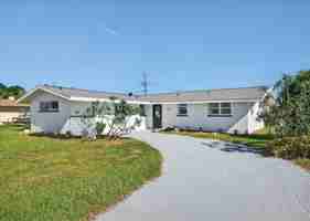 featured image of 420 Palm Creek Dr