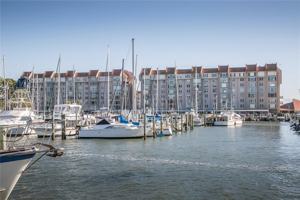 featured image of 632 Edgewater Dr #537