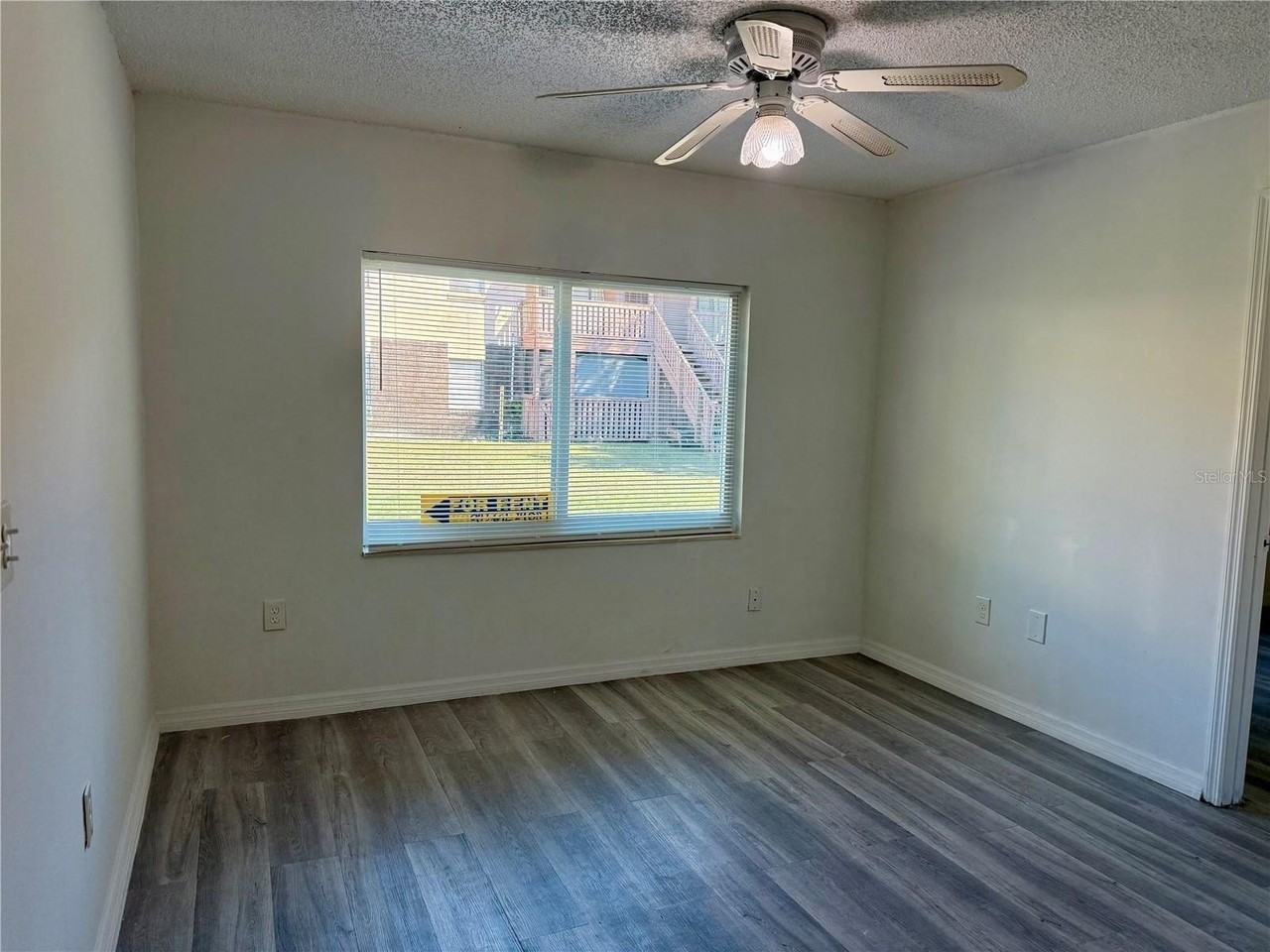 9013 Westchester Cir #32 - Photo 3 of 18