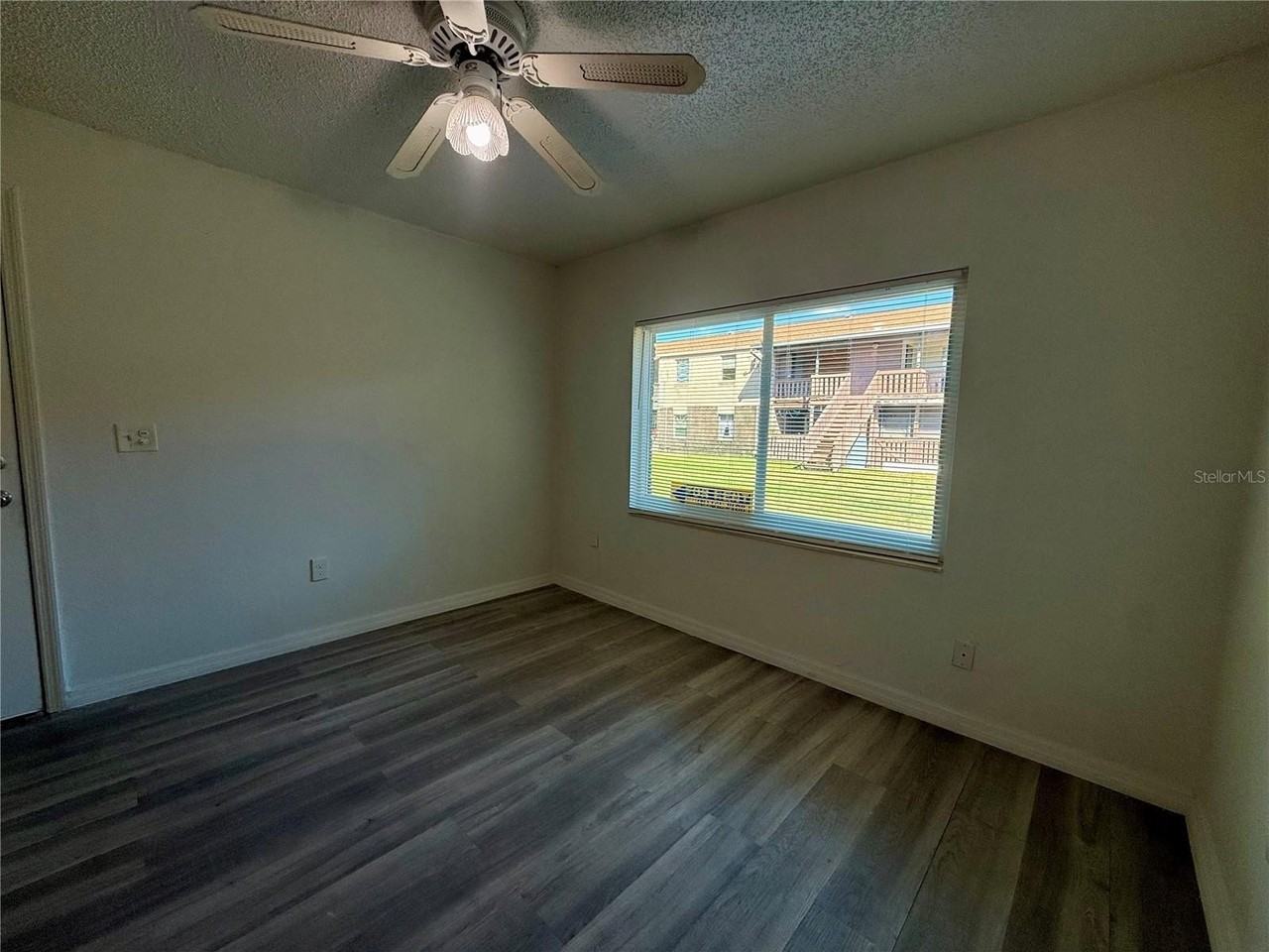 9013 Westchester Cir #32 - Photo 4 of 18