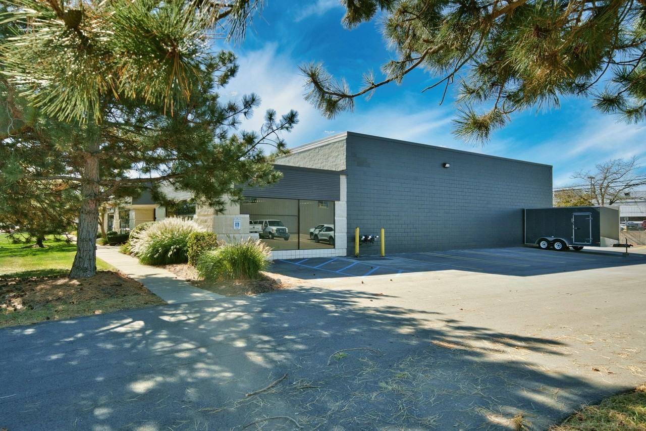 11897 Belden Ct - Photo 5 of 22