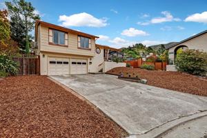 featured image of 19 Elk Ct