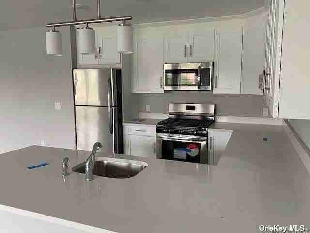 221 Eastview Dr #22 - Photo 5 of 10