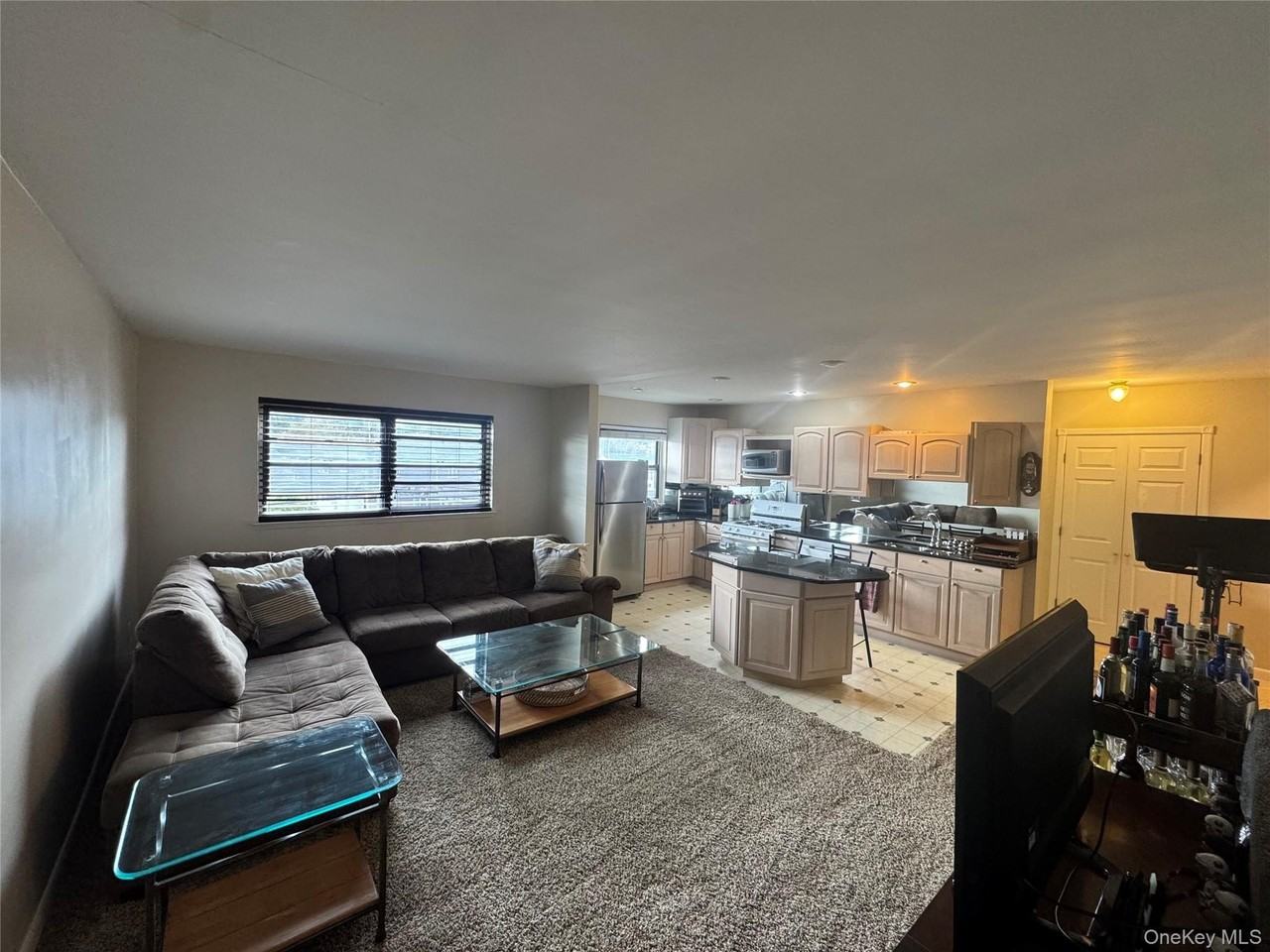 25 Elizabeth St #2F - Photo 3 of 13