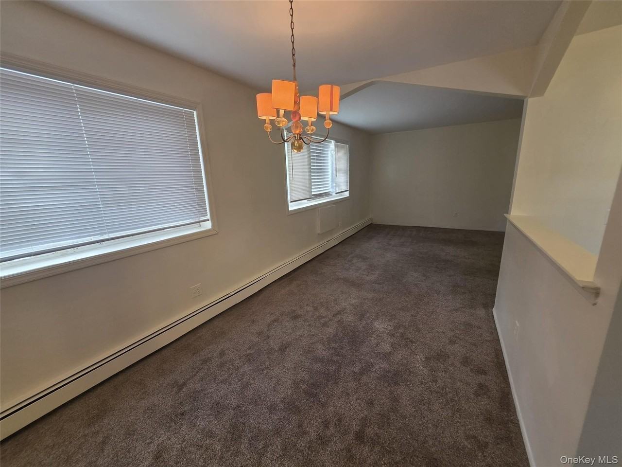 16019 Horace Harding Expy - Photo 4 of 13