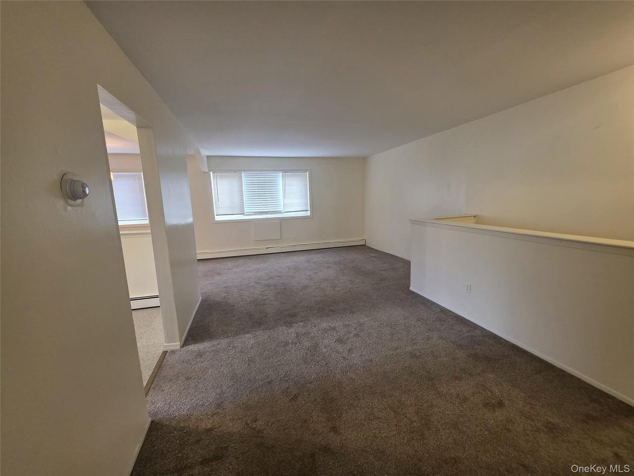 16019 Horace Harding Expy - Photo 6 of 13