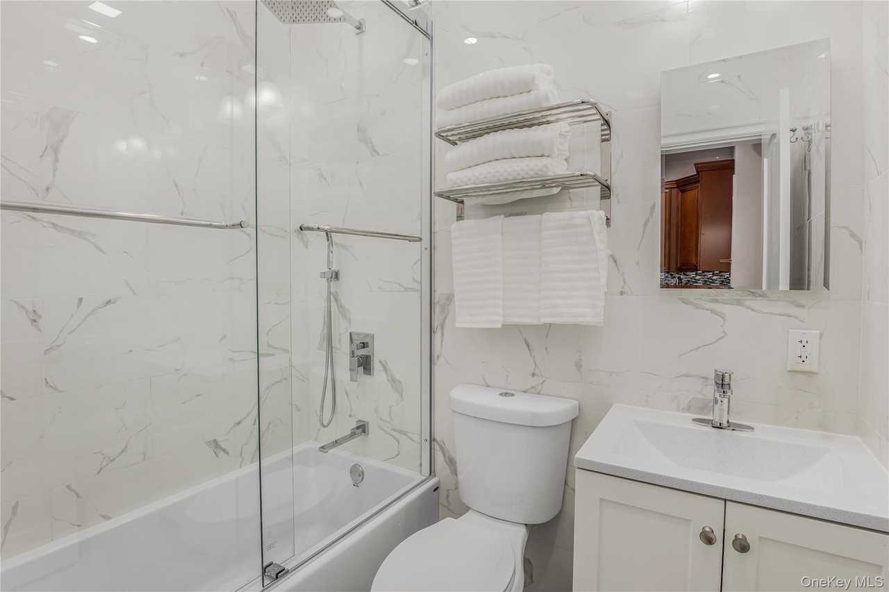 4347 44th St #3F - Photo 7 of 17