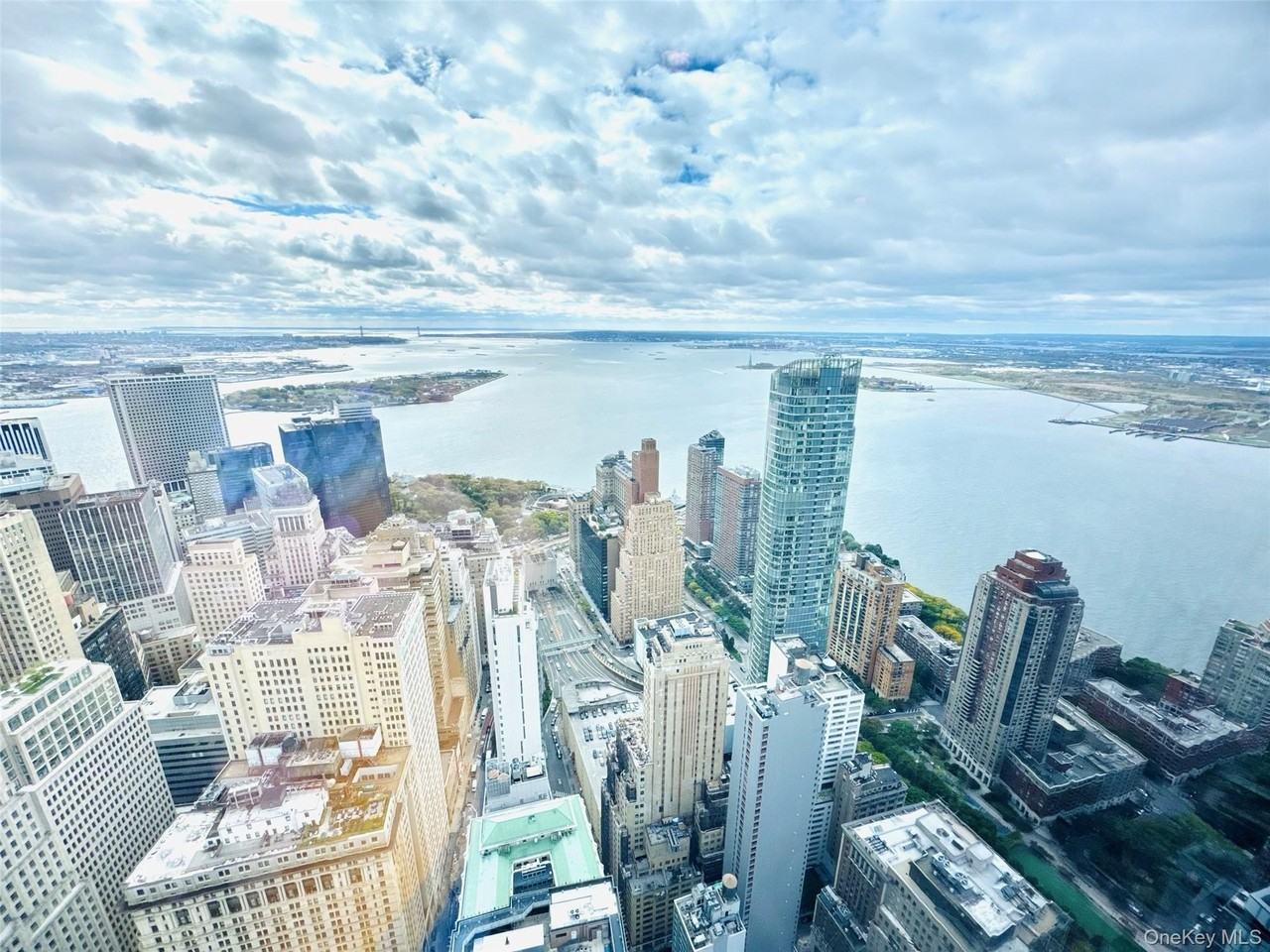 125 Greenwich St #28B - Photo 4 of 42