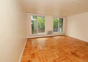 featured image of 121 Vincent Ave