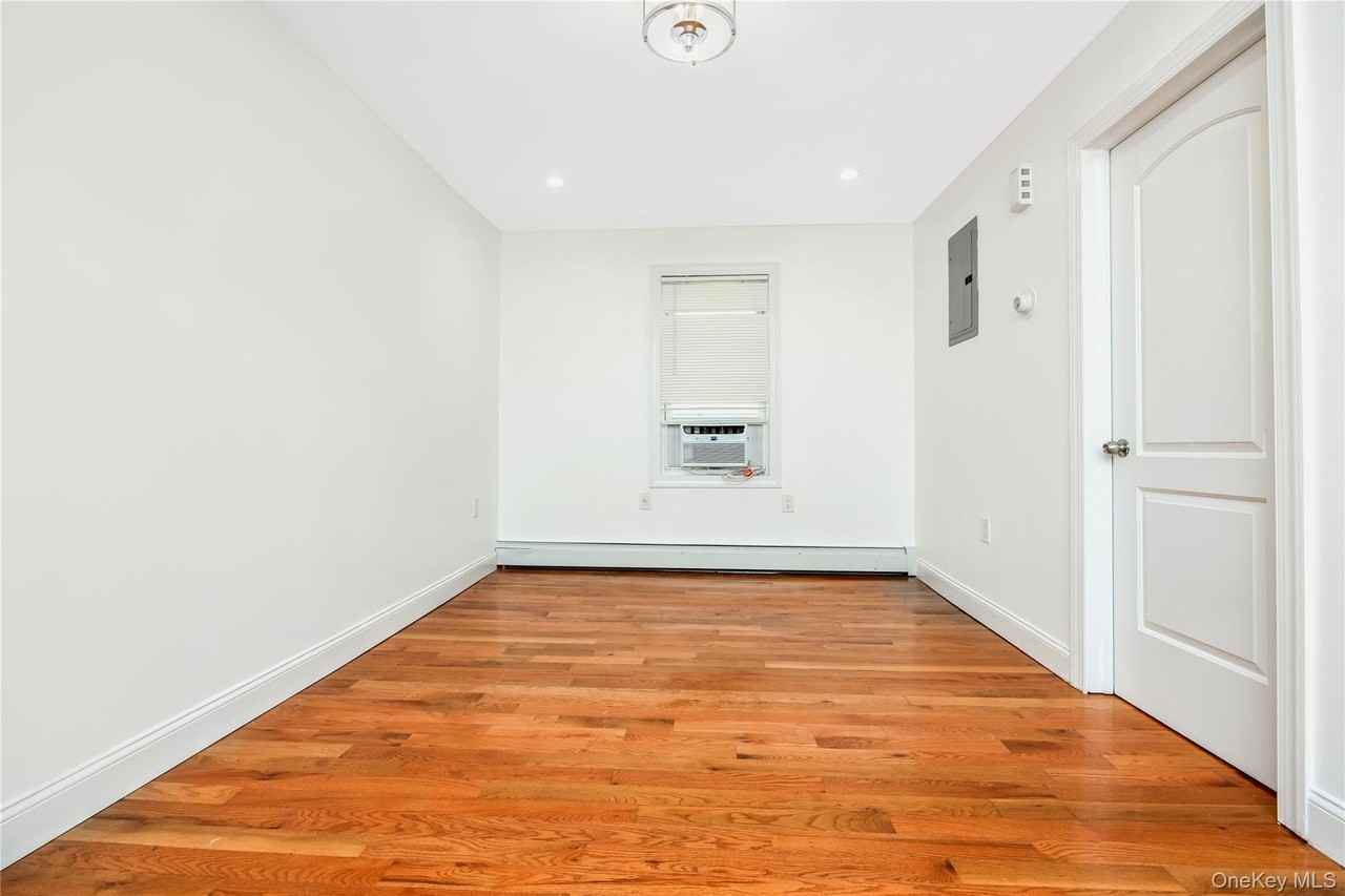 8933 Moline St - Photo 6 of 14