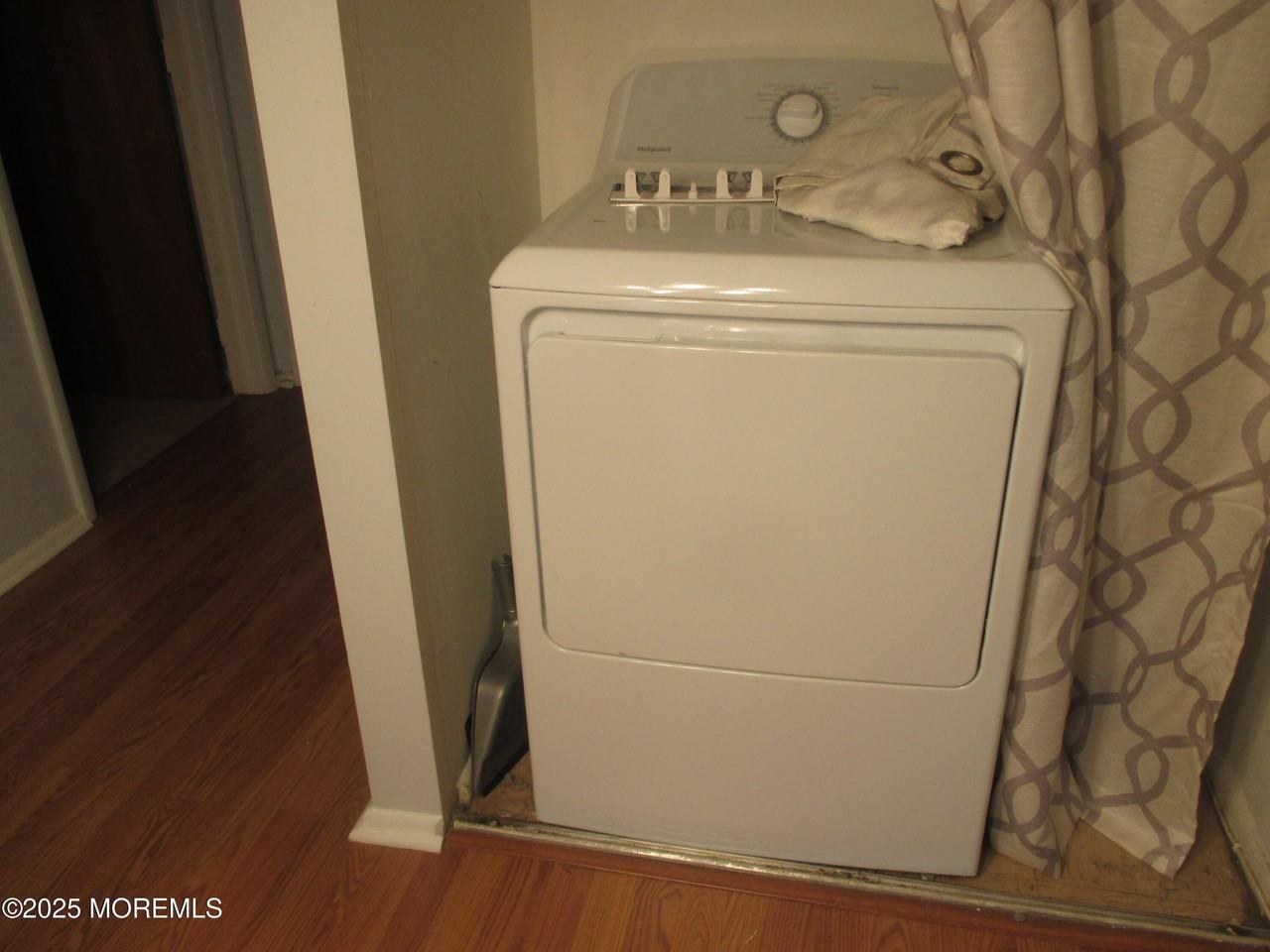 469D Thornbury Ct - Photo 7 of 12