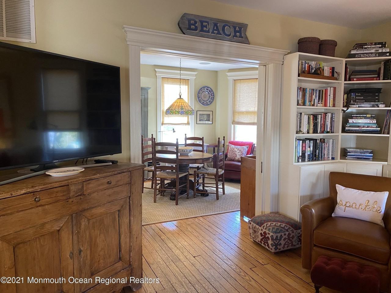 148 Franklin Ave - Photo 5 of 17