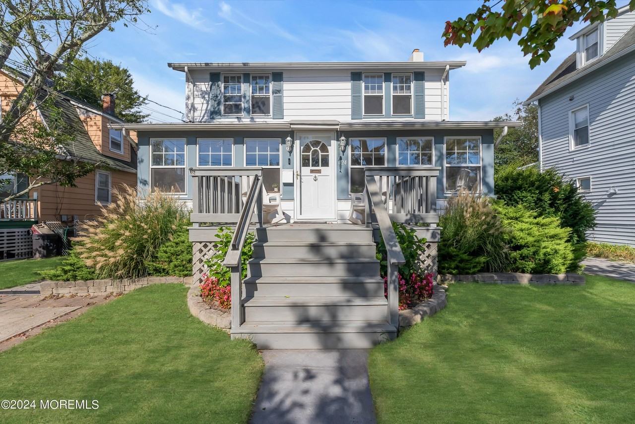 424 Burlington Ave - Photo 6 of 47