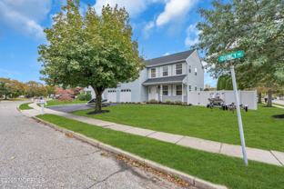 922 Quincy Dr - Photo 1 of 1