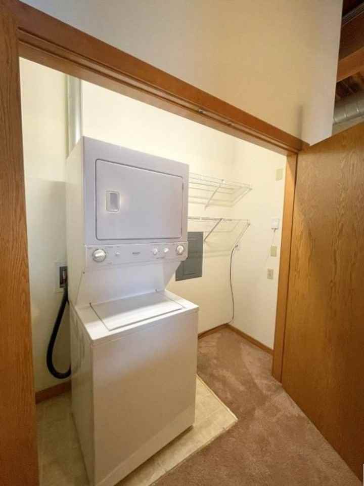 Historic Fifth Ward Lofts - Photo 5 of 38