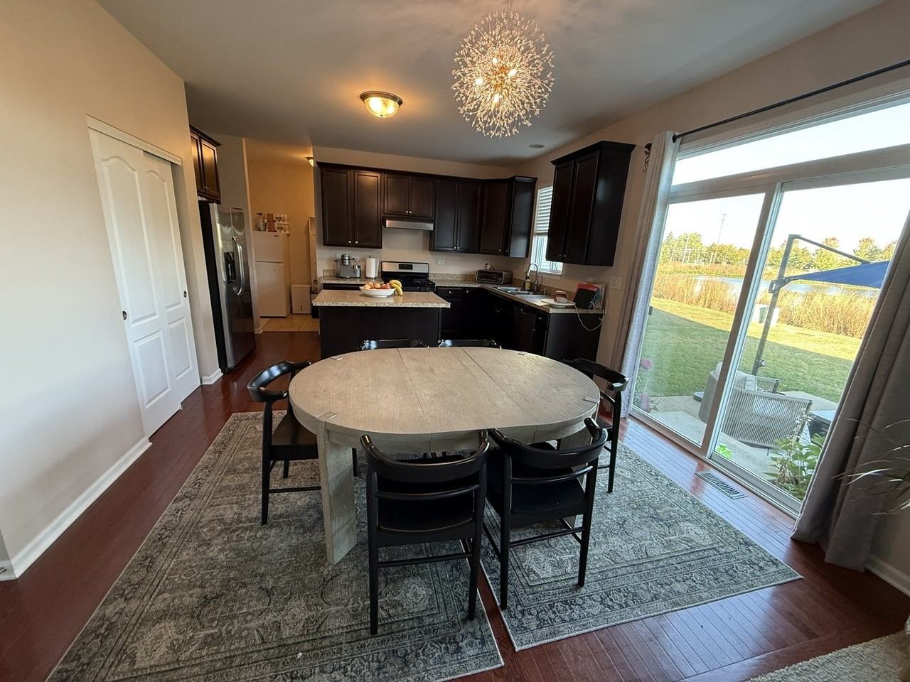 2572 Retreat Cir - Photo 7 of 40