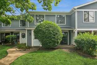 452 Harrison Ct - Photo 1 of 1