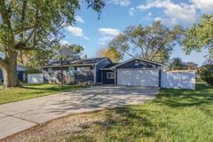 15824 S Collins Dr - Photo 1 of 1