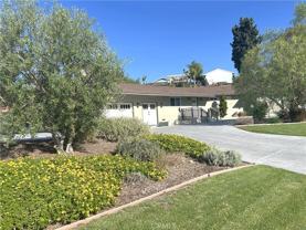 3541 N Shouse Ave - Photo 1 of 1