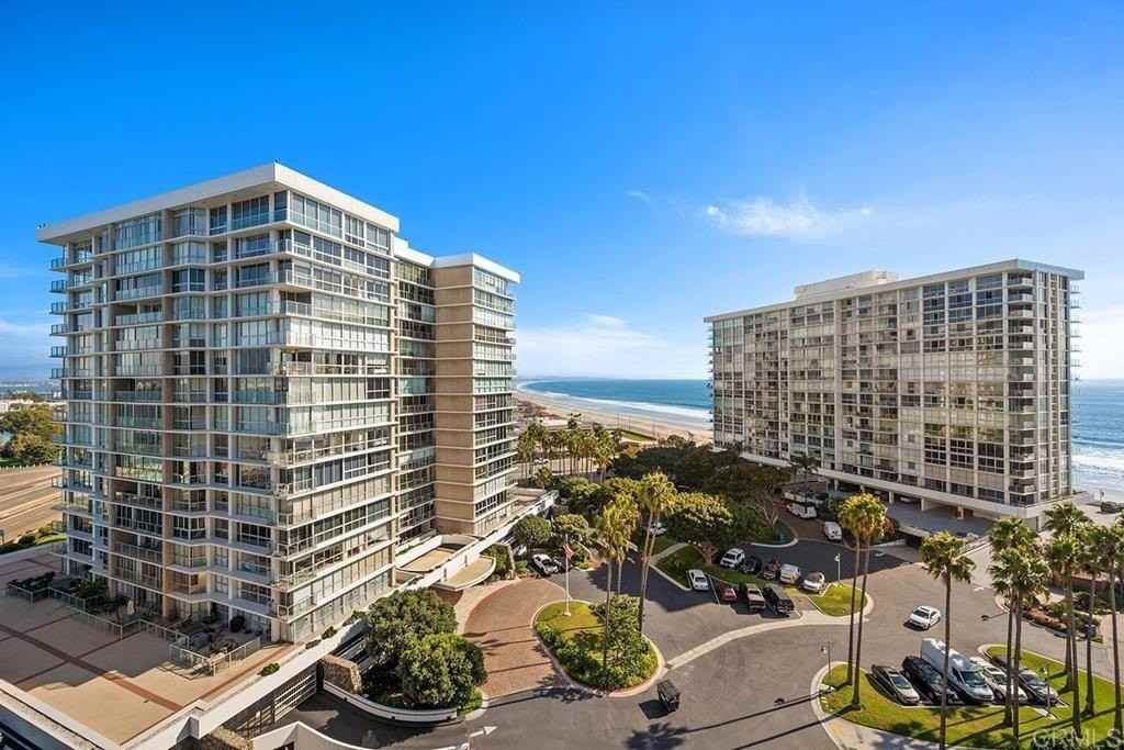 1810 Avenida Del Mundo #901 - Photo 2 of 41