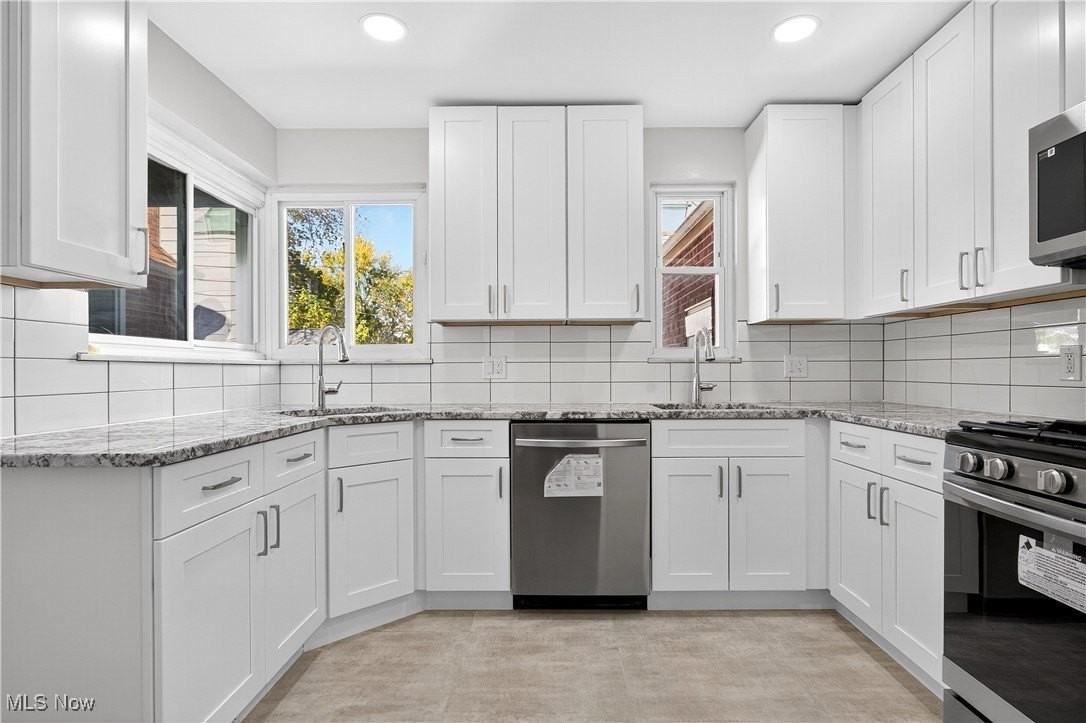 2520 Laurelhurst Rd - Photo 6 of 40