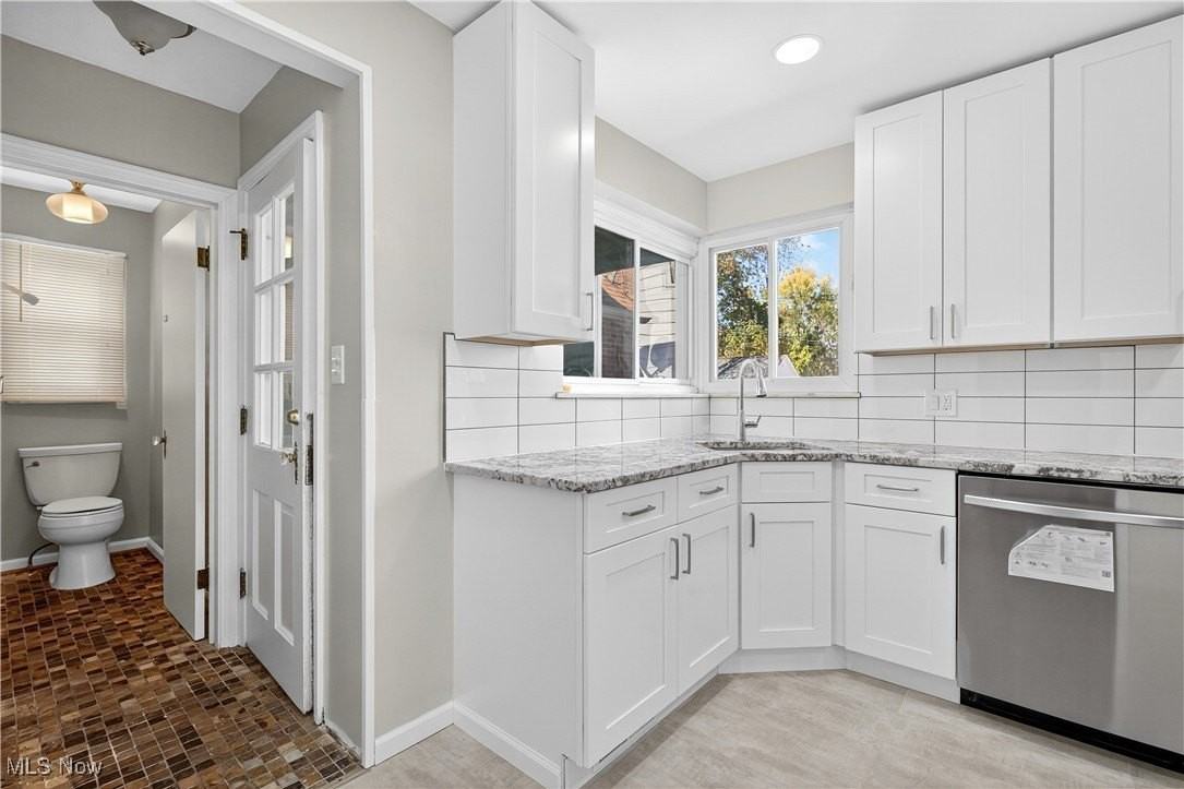 2520 Laurelhurst Rd - Photo 7 of 40