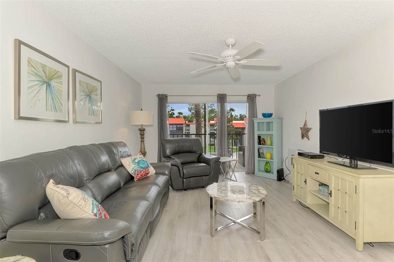 3239 Beneva Rd #201 - Photo 7 of 35